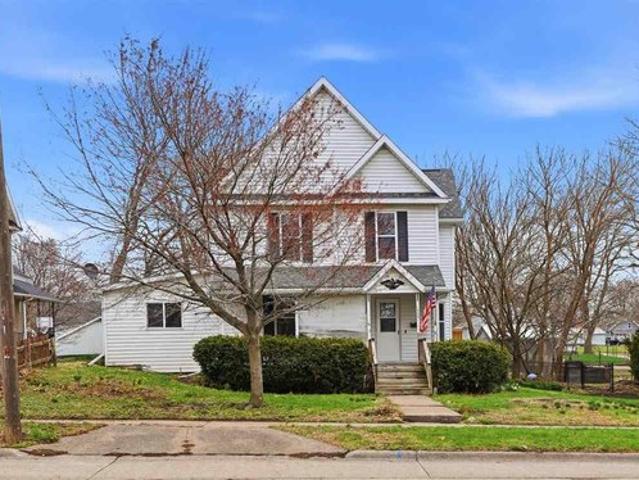 House for sale in Washington, Iowa