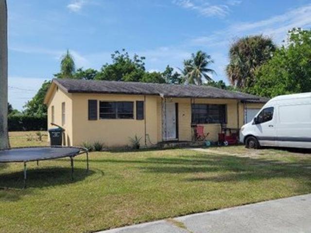 House for sale in Lake Park, Palm Beach County