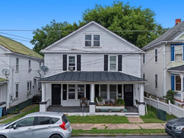 Townhouse for sale in Falling Waters, West Virginia