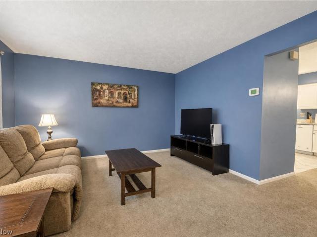 Condo for sale in East Mentor, Mentor