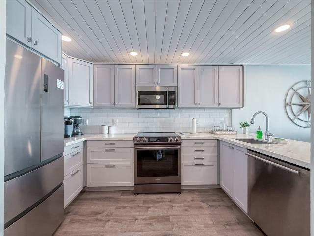 Condo for sale in Galveston, Galveston County