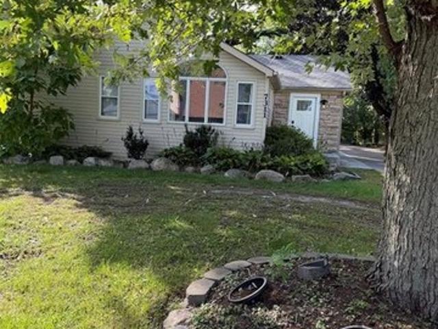 House for sale in Twin Beach, West Bloomfield Township