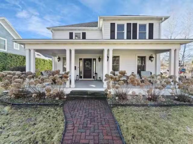 House for sale in Middleton House for sale in Middleton
