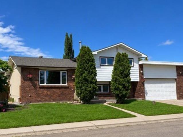 House for sale in Wedgewood, Alberta