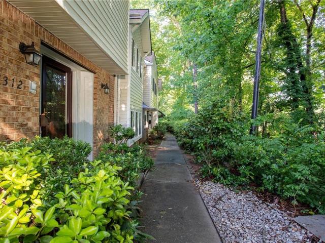 Condo for sale in Sandy Springs, Georgia