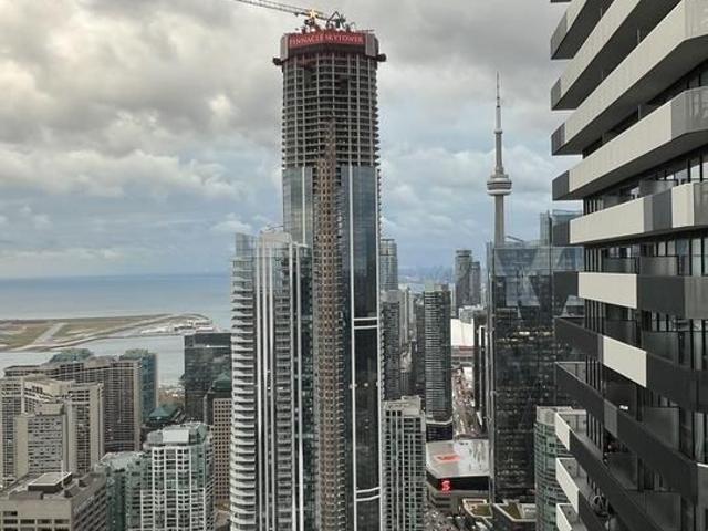 Condo for rent in Toronto, Golden Horseshoe