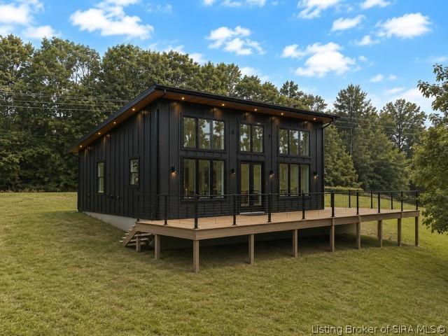 House for sale in Elizabeth, Indiana