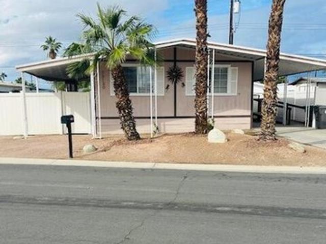 House for sale in Thousand Palms, California