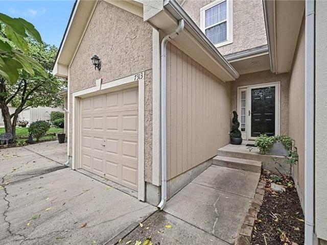 Townhouse for sale in Monticello, Shawnee