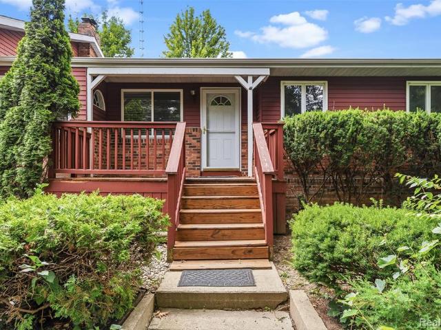 House for sale in Flushing, Genesee County