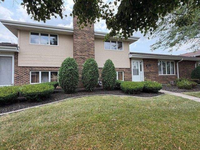 Townhouse for sale in Orland Park, Illinois