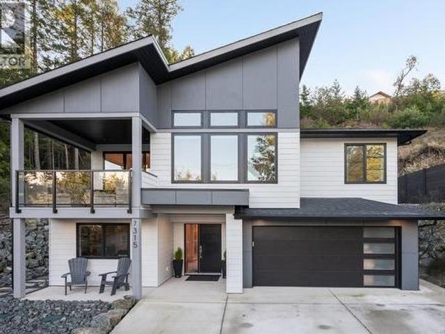 House for sale in Lantzville, British Columbia