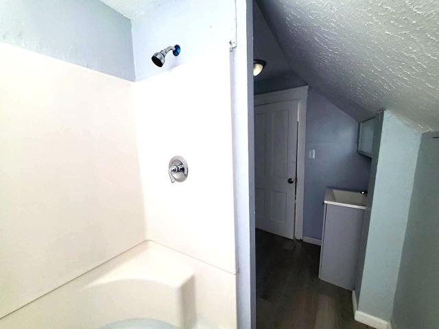 Apartment for rent in Detroit-Shoreway, Cleveland