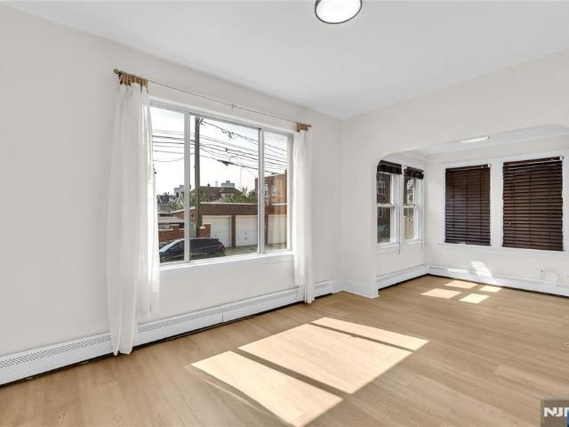 House for sale in Hudson, New Jersey