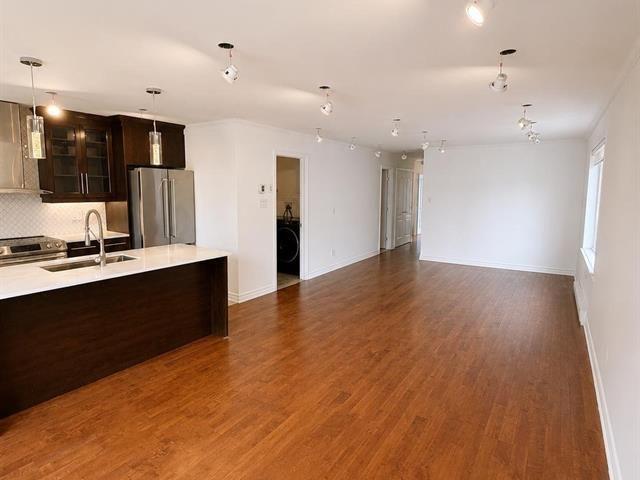 Apartment for rent in Sainte-dorothee, Quebec