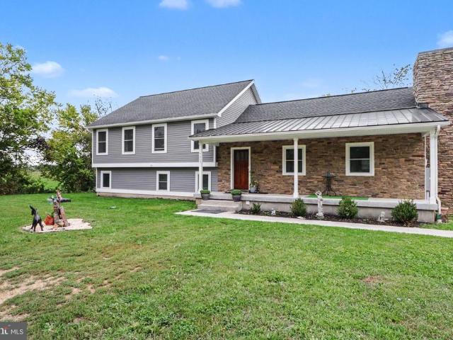 House for sale in Devonshire Crest, West Hanover Township