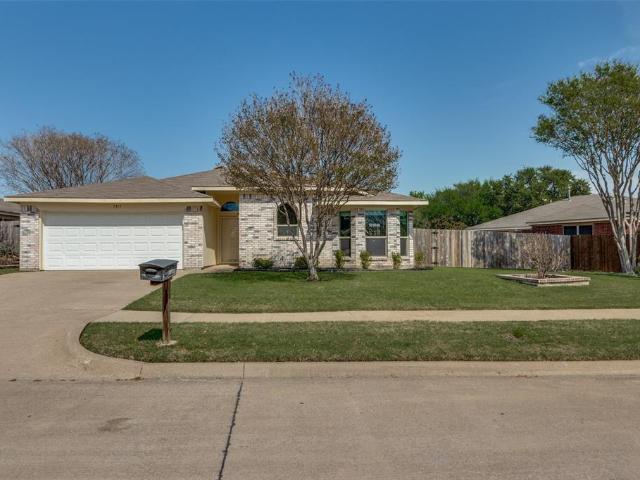 Property for sale in Benbrook, Texas