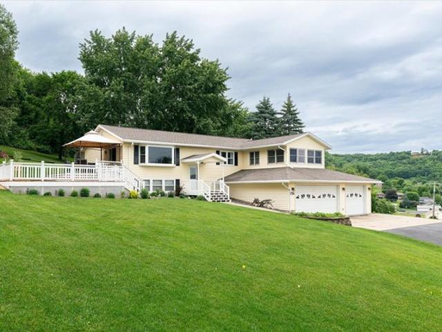 House for sale in La Crescent, Minnesota