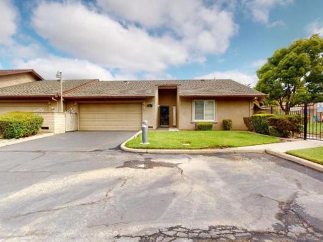 Condo for sale in Lodi, California