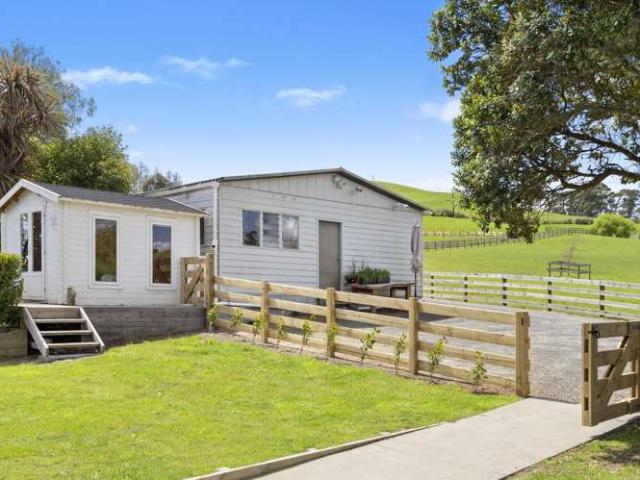 Property for sale in Clevedon, Franklin