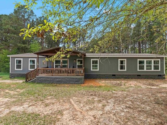 House for sale in Henderson, Texas