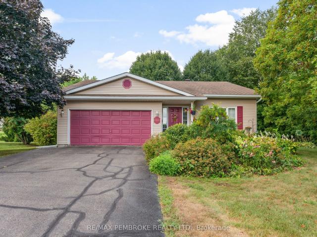 House for sale in Renfrew, Ontario