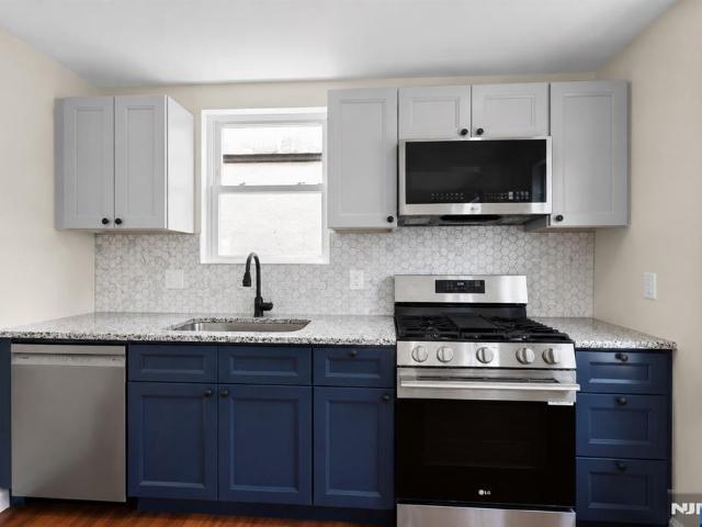 House for sale in Hudson, New Jersey