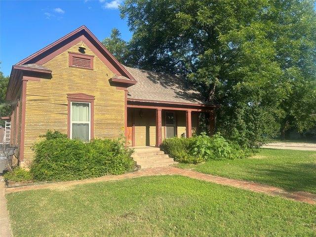 House for sale in De Young, Texas