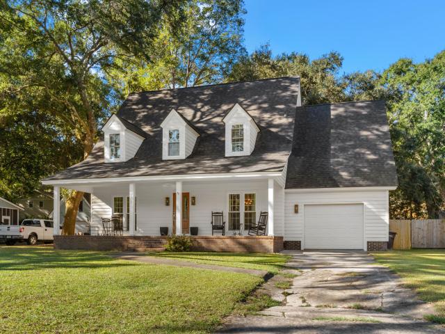 House for sale in Point Pleasant, Mount Pleasant