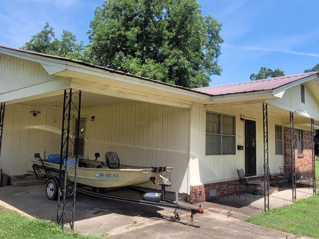 House for sale in Ark