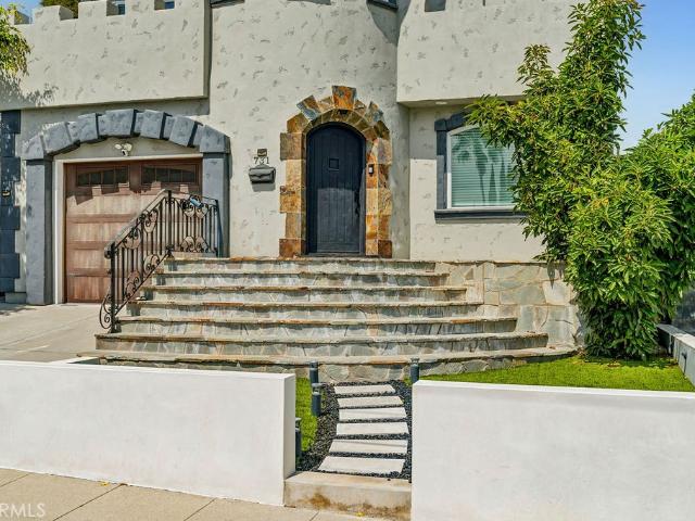 House for sale in Canoga Park, California
