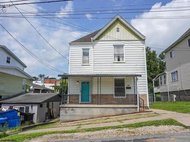House for sale in Fairmont, West Virginia
