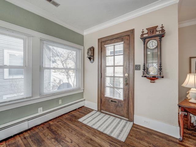House for sale in Glen Ellyn, Illinois
