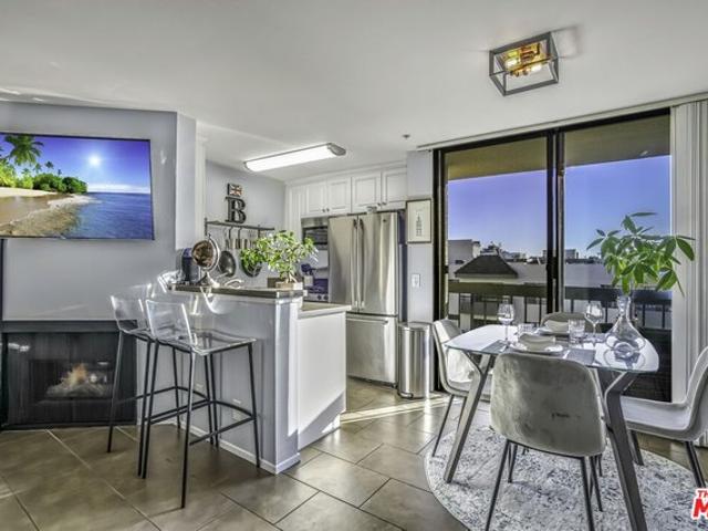 Condo for sale in Canoga Park, California