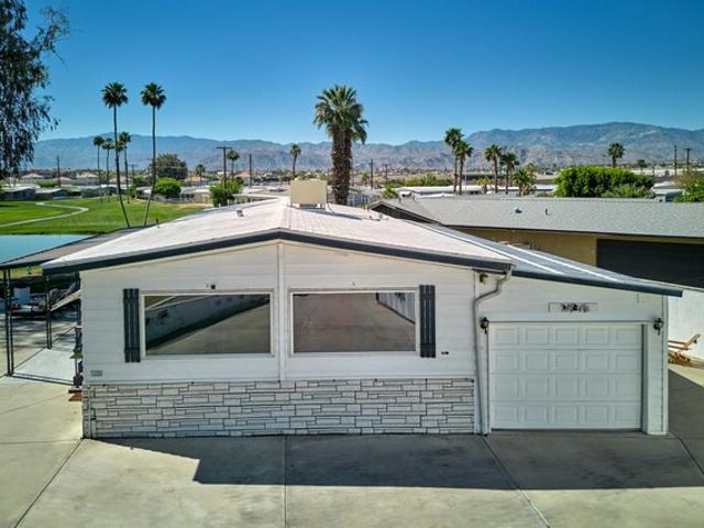 House for sale in Thousand Palms, California