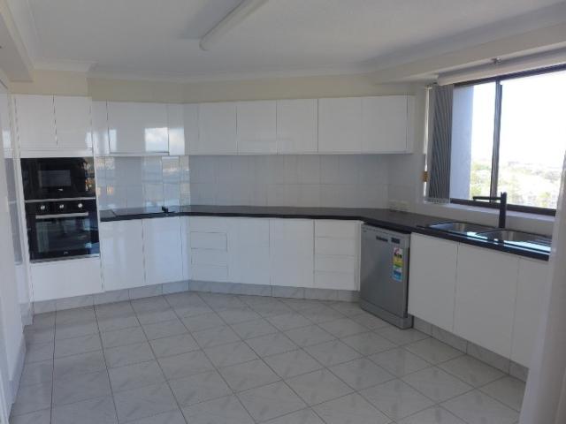 Apartment for rent in Runaway Bay, Gold Coast City