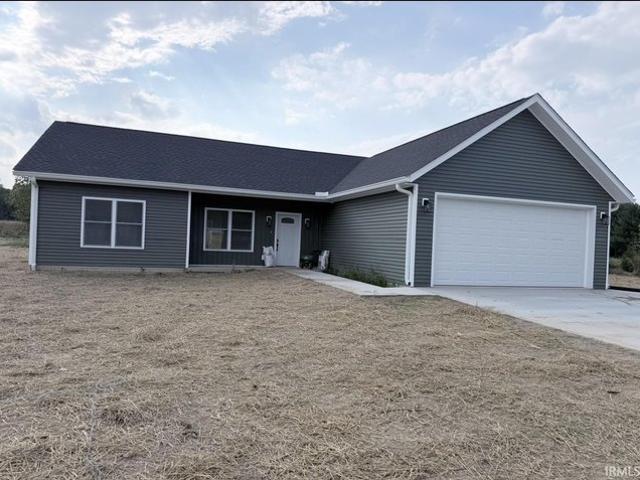 House for sale in Bloomfield, Indiana