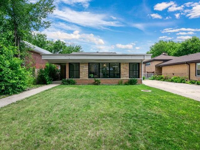 House for sale in Forest Glen, Lincolnwood