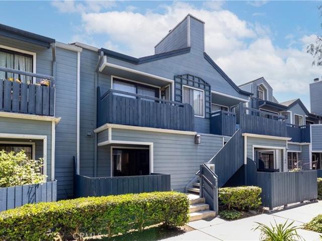 Condo for sale in Downey, California