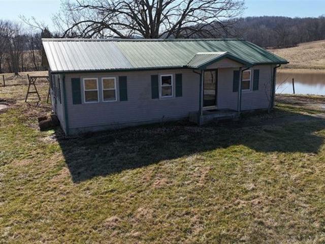 House for sale in Hardyville, Kentucky