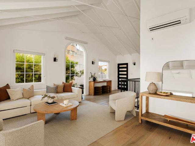 House for sale in Canoga Park, California