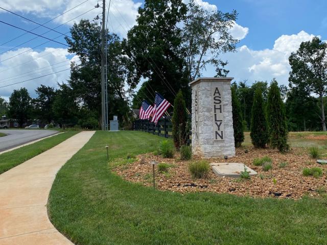 House for sale in Fairview Heights, Fairview