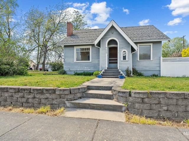 House for sale in Clarkston, Washington