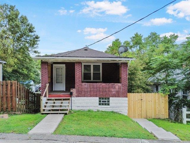 House for sale in Oakmont, Allegheny County