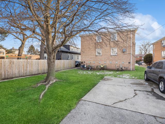 House for sale in Lyons, Illinois
