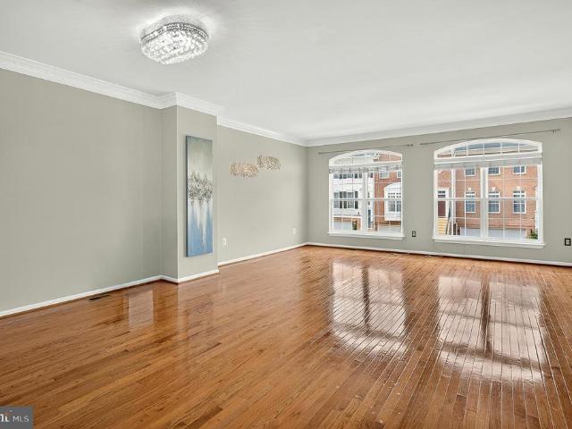 Townhouse for sale in Virginia
