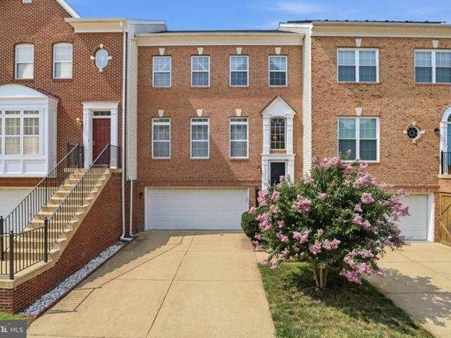 Townhouse for sale in Virginia