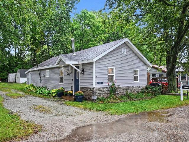 House for sale in Claypool, Kosciusko County