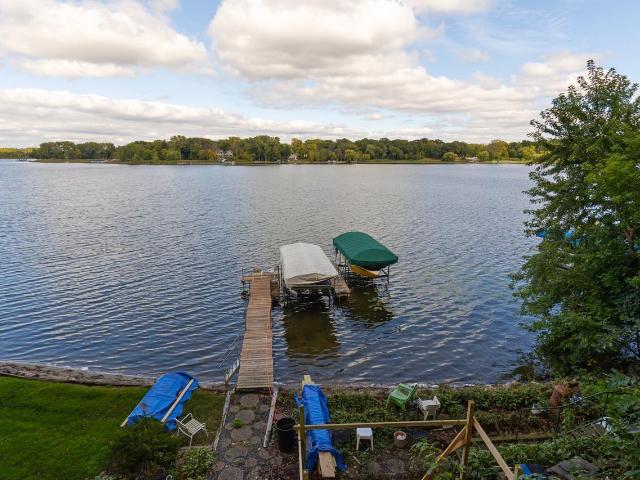 House for sale in Carver Beach, Chanhassen