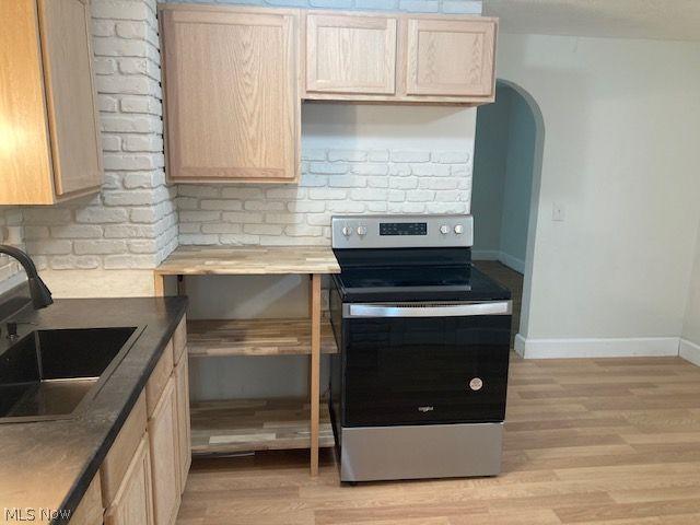 House for sale in Hinckley, Ohio